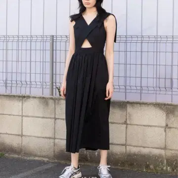iI URBAN RESEARCH cross onepiece