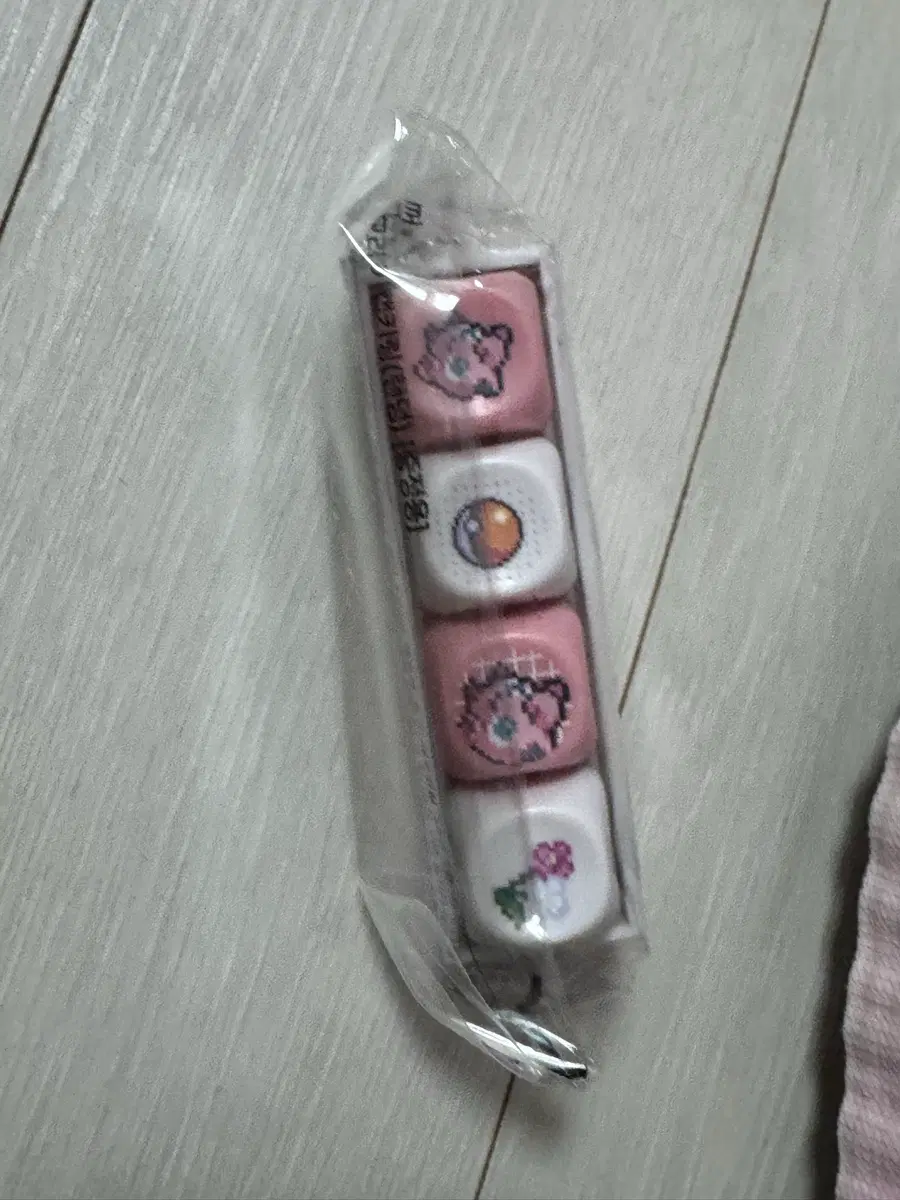 토니모리 포켓몬 픽셀 아트 푸린 키캡 키링