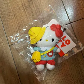로리즈팜 Me% 토이 키링 5 키티 유치원 4