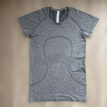 lululemon 반팔 T셔츠 그레이 사이즈6