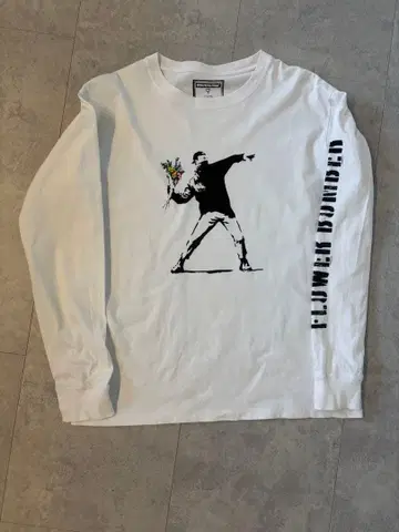 BRANDALISM FLOWER BOMBER 뱅크시