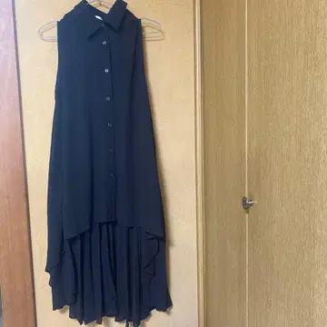 슬리브리스 블라우스 블랙 피쉬테일 베스트 여성용