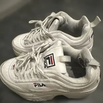 FILA 디스럽터 2 화이트 스니커즈