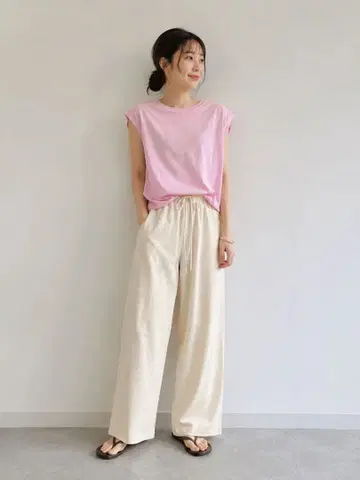 Mila Owen 미라 오웬 슬리브리스 T셔츠 핑크 캐주얼