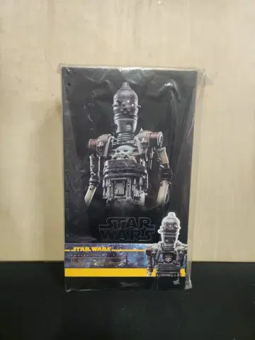 핫토이즈 TMS104 만달로리안 IG-12 그로구 피규어