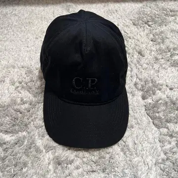 선착순! 정가 33,000 C.P. Company 고글 캡 블랙
