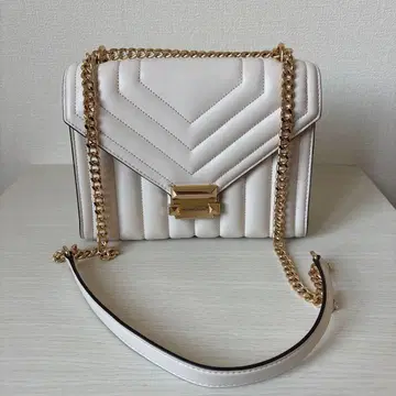 마이클코어스 MICHAEL KORS 화이트 퀼팅 숄