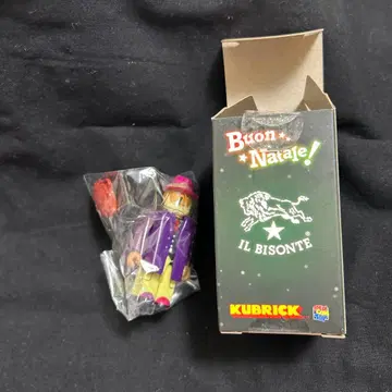 IL BISONTE KUBRICK 큐브릭 피규어