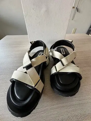 질 샌더 샌들 37