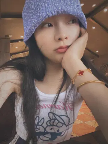 애슐리 윌리엄스 하모니 & 피스 탱크탑