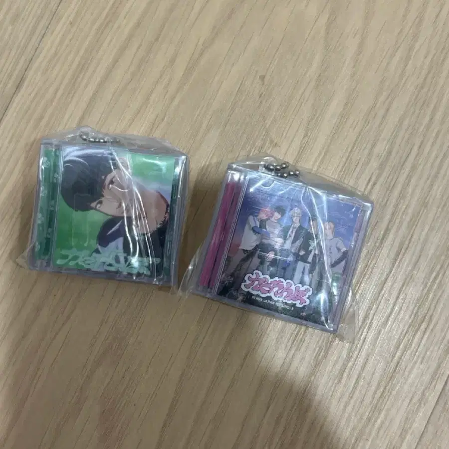 플레이브 cd 키링 가챠 일괄