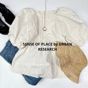 URBAN RESEARCH 퍼프 슬리브 블라우스 반팔