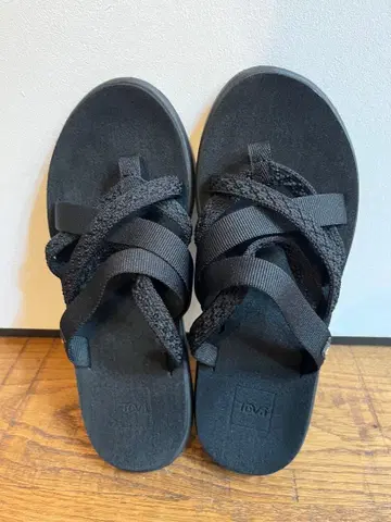 teva VOYA SLIDE 24cm
