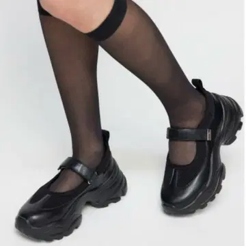 러그아젬 POINT MESH 스니커즈 23.5cm M