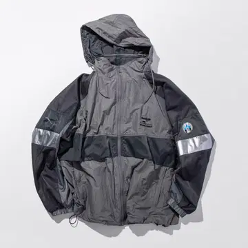 Reebok 드래곤 퀘스트 나일론 자켓