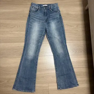 MOUSSY 데님 팬츠 플레어 부츠컷