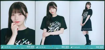 노기자카46 회장 한정 브로마이드 오카모토 히나 한여름 전국 투어 2025 티셔츠 도쿄ver. 컴프