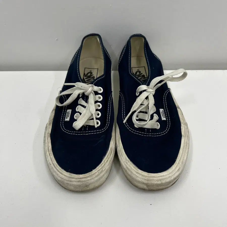 VANS 반스 네이비 어센틱 스니커즈 265