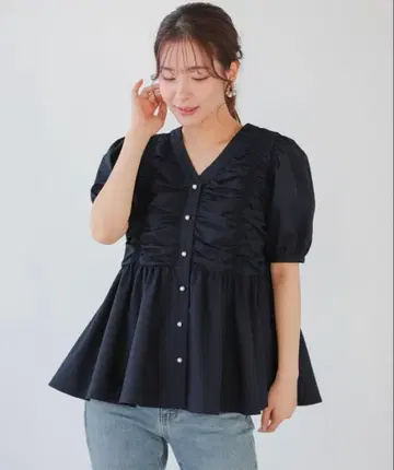 [새상품급] Fit more 핏모어 개더 퍼프 슬리브 페플럼 블라우스