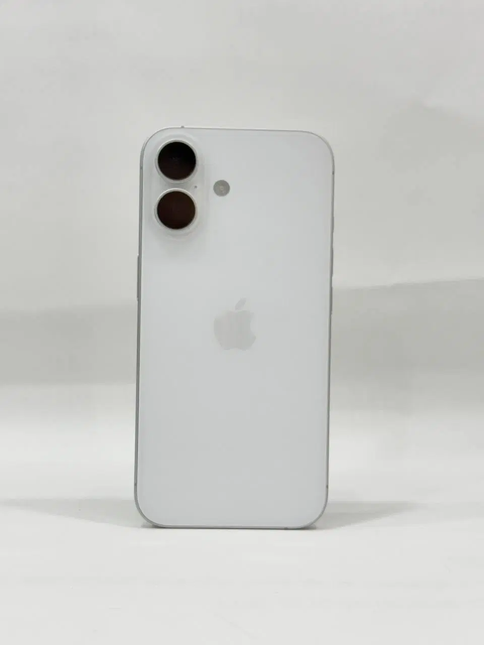 아이폰16 화이트 256GB/88% Y2067