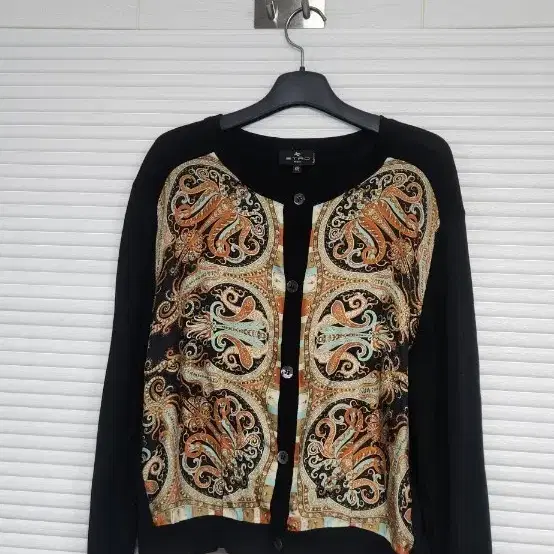 ETRO 페이즐리 패턴 배색 가디건 블랙48호