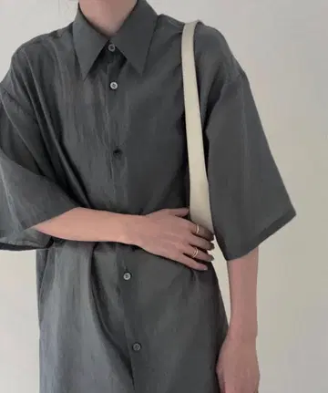 digne '25summer 시어 셔츠