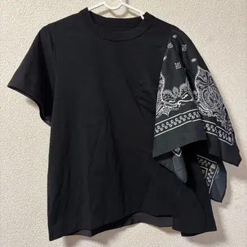 미사용 새상품 택 포함 Sacai T셔츠 반다나 도킹 숏 슬리브