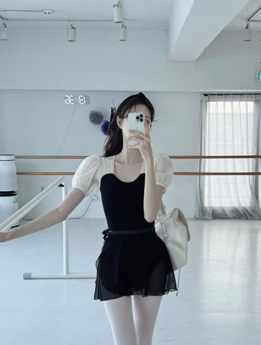 라벨르블랑 누아 퍼프 레오타드 & 누아 쉬폰 스커트 블랙