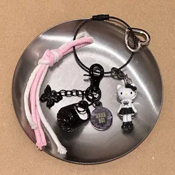 주렁주렁 키링 키티 ANNA SUI