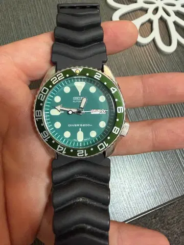 SEIKO AUTOMATIC DIVER'S 200m 손목시계