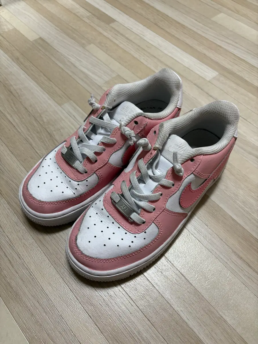 나이키 에어포스 210