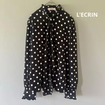 새상품급 L'ECRIN 도트 무늬 프릴 넥 블라우스 긴팔