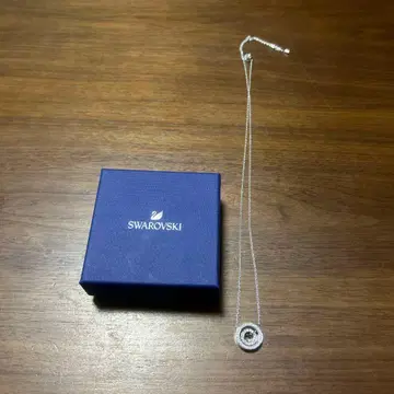 Swarovski 크리스탈 원형 펜던트 목걸이