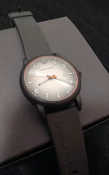 [ 컨디션 최상 ] EMPORIO ARMANI 남성용 손목시계 쿼츠