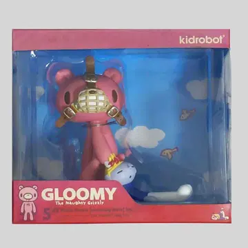 장난꾸러기 곰 그루미 GLOOMY Kidrobot 그루미