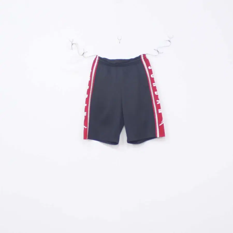 [정품] 에어조던(AIR JORDAN) 주니어 트레이닝 반바지 L(12-13Y)사이즈 정인샵
