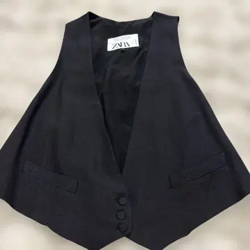 ZARA 테일러드 베스트 숏 베스트 블랙 뒤에서 조정,