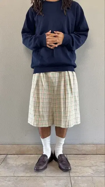 00s 배기 2턱 체크 반바지