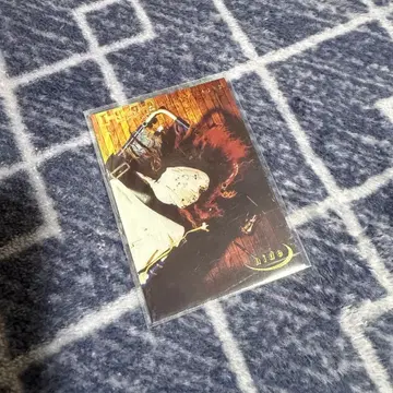 hide OFFICIAL TRADING CARD 003