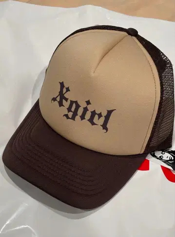 X-Girl 메쉬 캡 브라운
