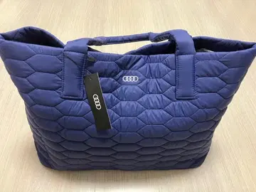 [ 새상품 ] 아우디 퀼팅 토트백 L 네이비
