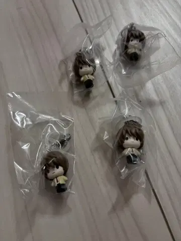 DEATH NOTE 야가미 라이토 미니 피규어 키링 4개 세트