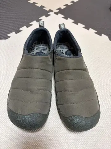 KEEN 아웃도어 신발 슬립온 카키