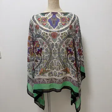 새상품급 에트로 Etro 멀티 컬러 프린트 판초 실크 100% 정품