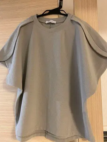 YONFA 튤립 슬리브 T 모스그린