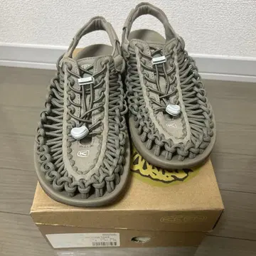 KEEN UNEEK 샌들 베이지 남성용 27