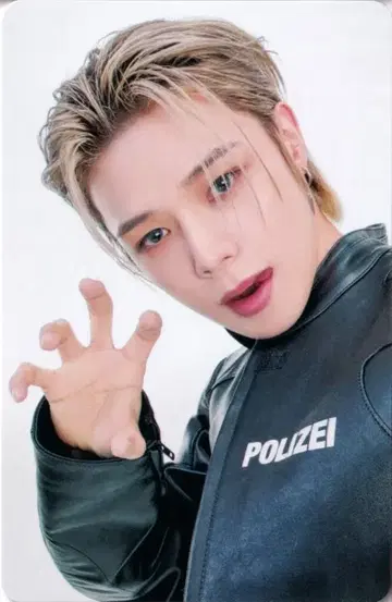 &TEAM PHOTOCARD K 2025 AWAKEN THE BLOODLINE in JAPAN