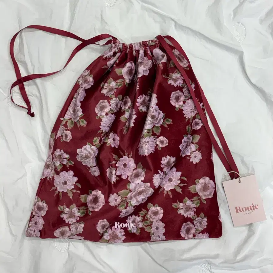 Rouje 루즈 벨벳 파우치