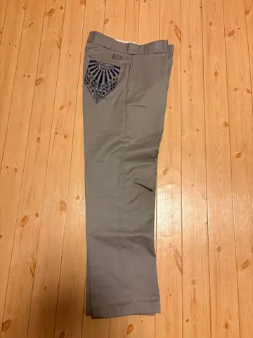 Dickies 워크 팬츠 스컬 패턴 프린트