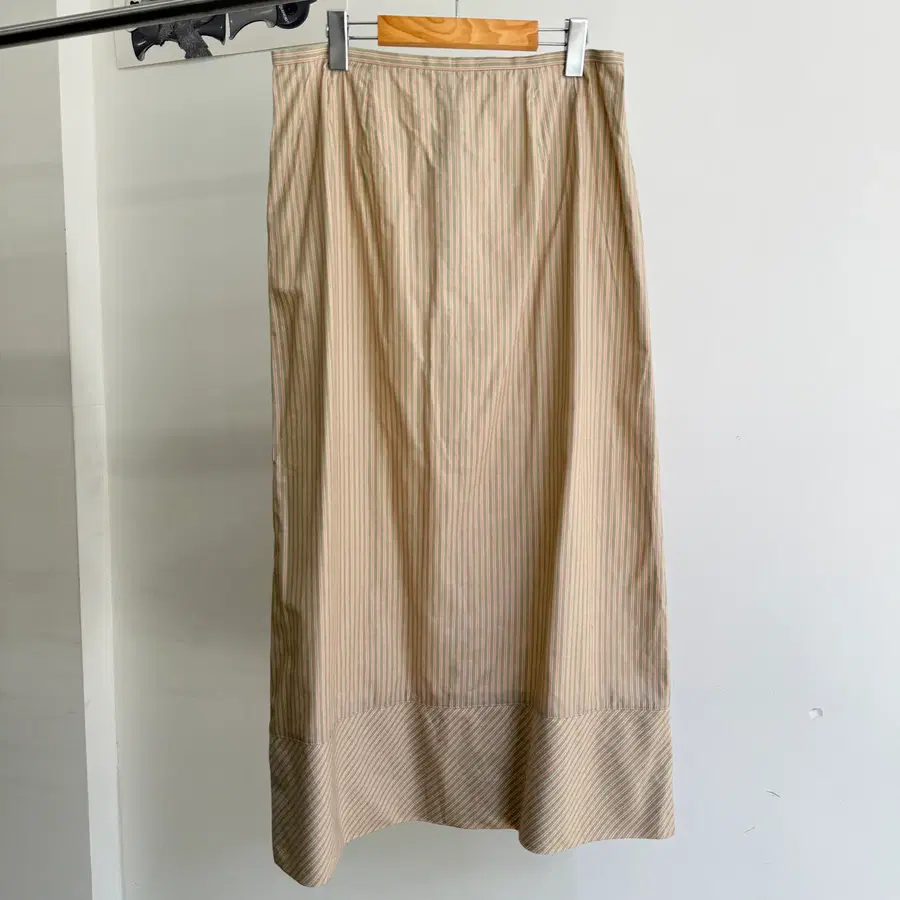 LAT (Made in Japan) 스트라이프 롱스커트